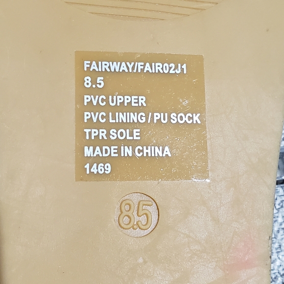 NEW MADDEN GIRL FAIRWAY STUDDED STRAPPY FLAT SANDALS SIZE 8 1/2. - Picture 9 of 9